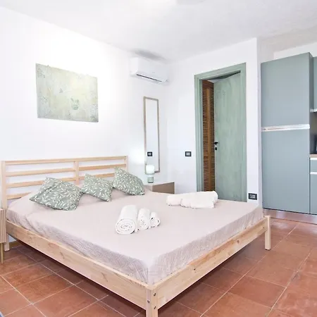 Charming Open Space In Costa Smeralda Апартаменти